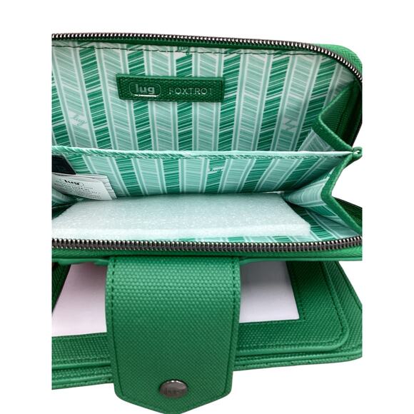 NWOT Wallet/ Wristlet Women’s One Size Dark Metallic Gray Hardware True Green - Picture 6 of 8